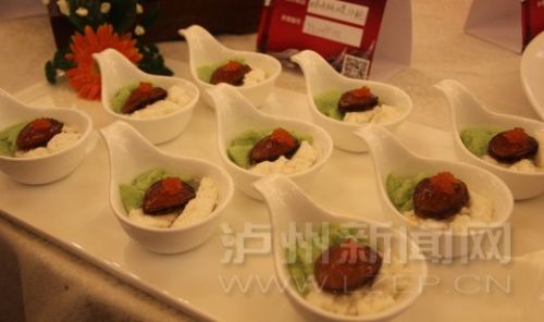 κ����չʾ��˫ɫ��������⬱�